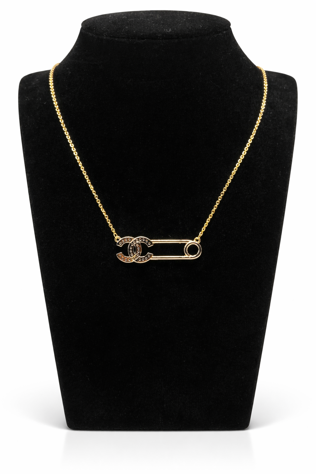Safety Pin Link Pendant Necklace – Gold Colored