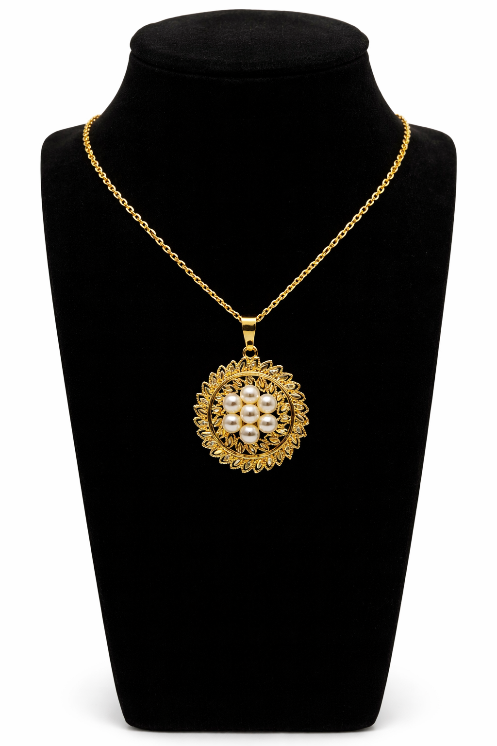 Vintage Pearl Floral Medallion Necklace – Gold Colored