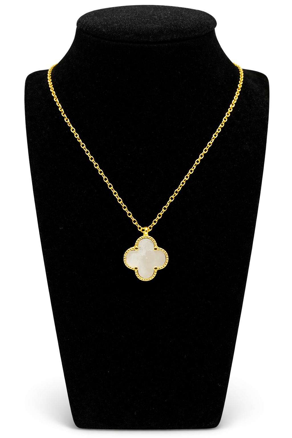 Clover Inlay Pendant Necklace – Gold Colored
