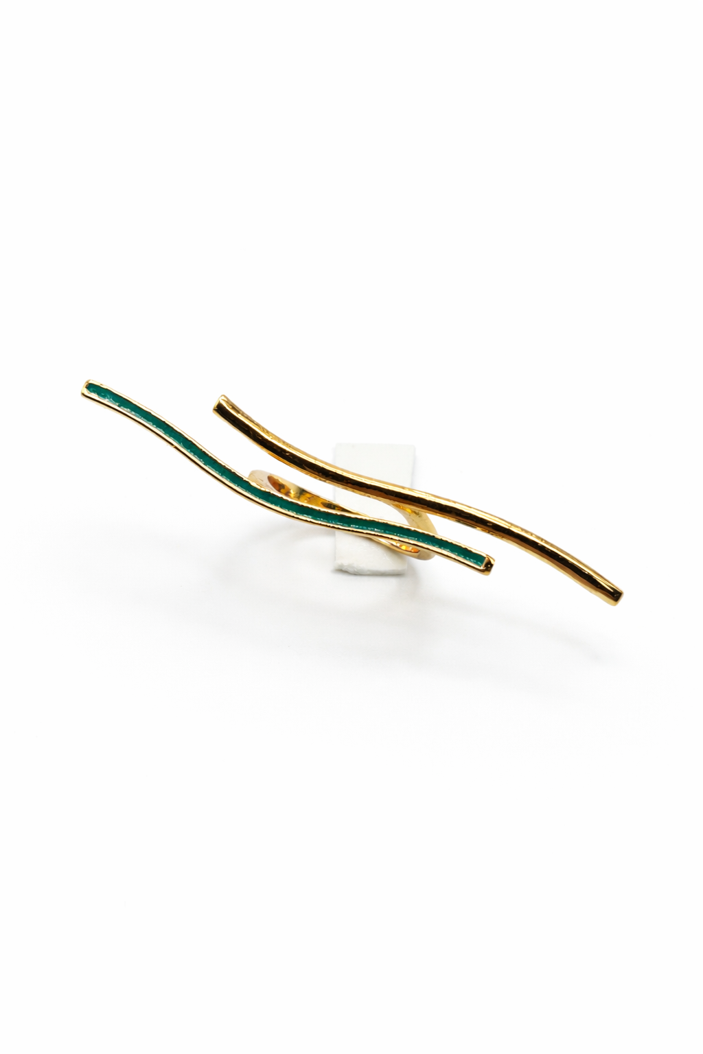 Dual Curve Enamel Bar Ring – Gold Colored