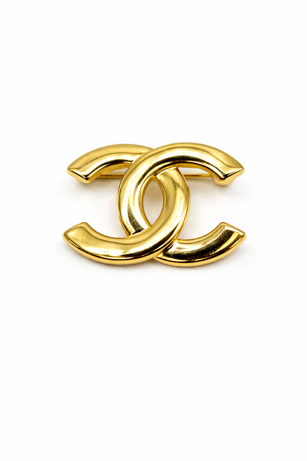 Interlocking Double Curve Brooch – Gold Colored