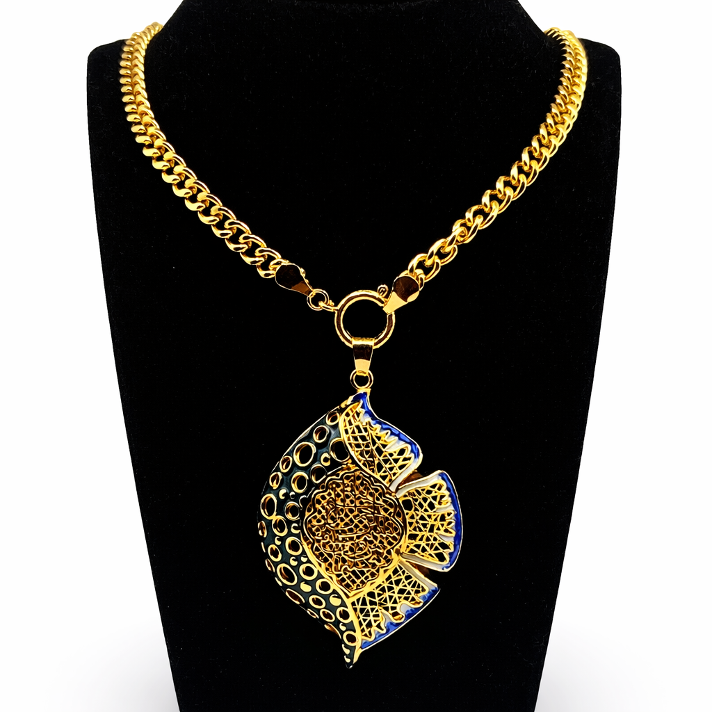 Arabic Calligraphy Artistic Pendant Necklace – Gold Colored