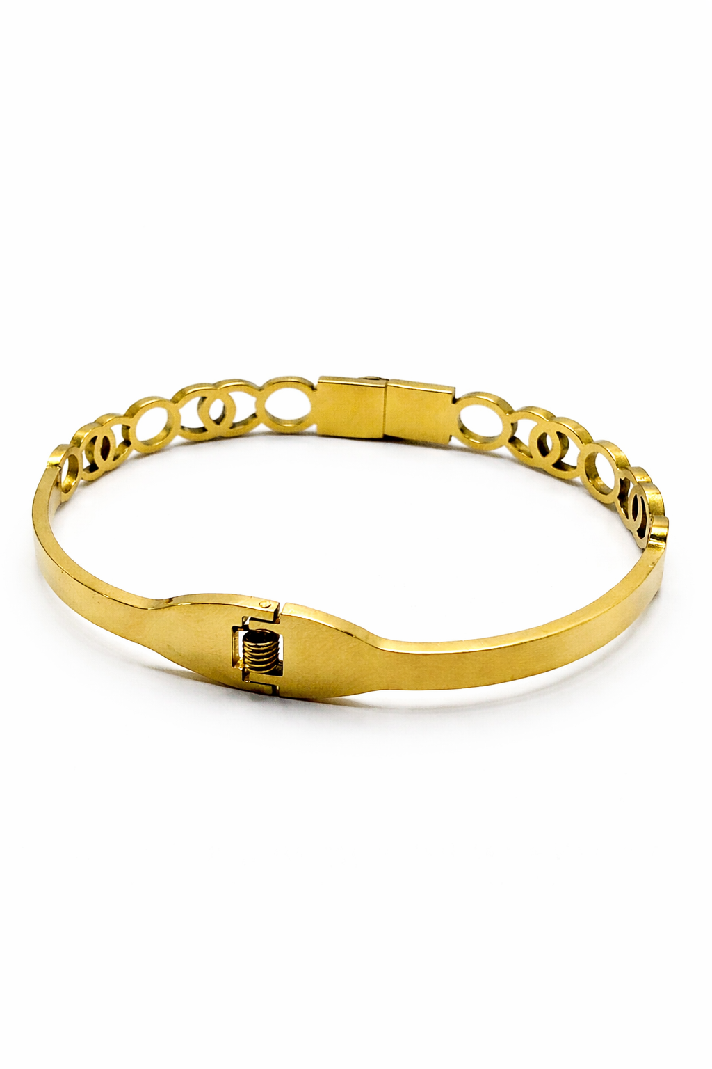 Interlocking C Cut-Out Bangle – Gold Colored