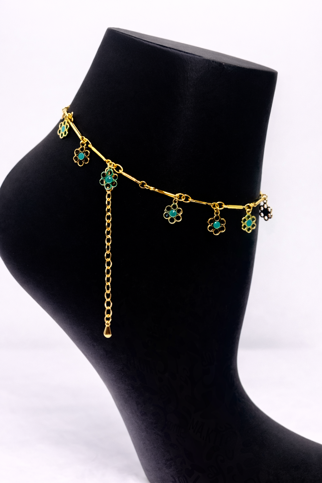 Green Flower Charm Anklet – Gold Colored
