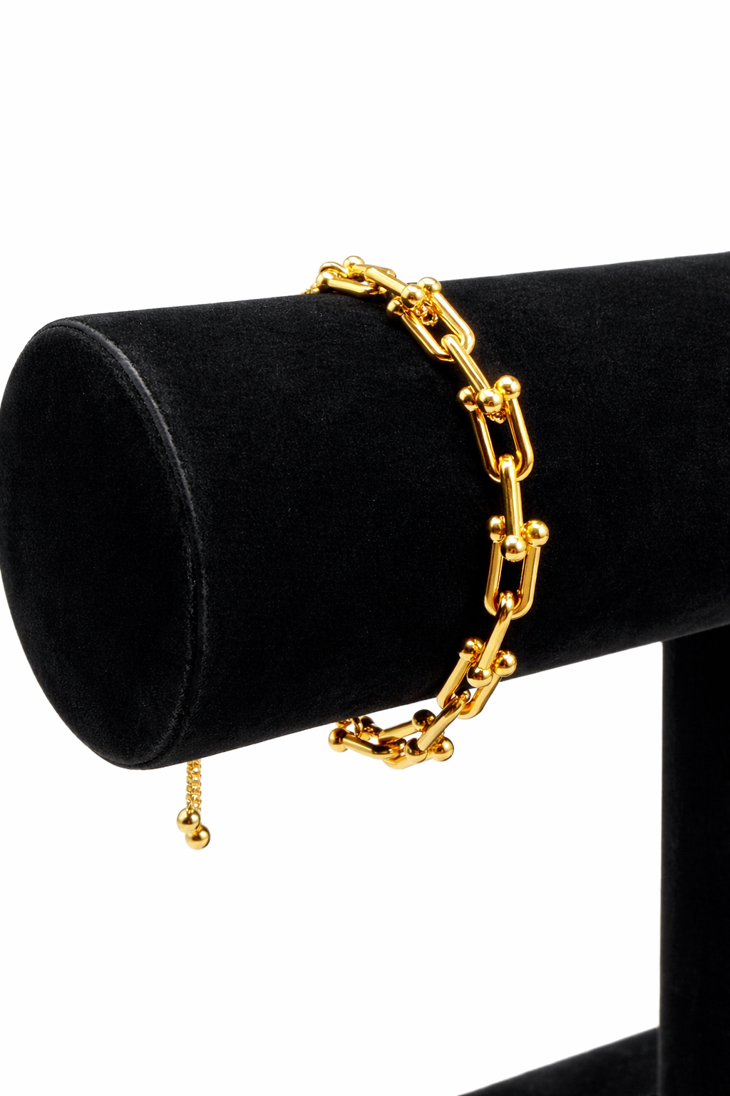 Bold Link Bracelet with Sphere Accents – Gold Colored