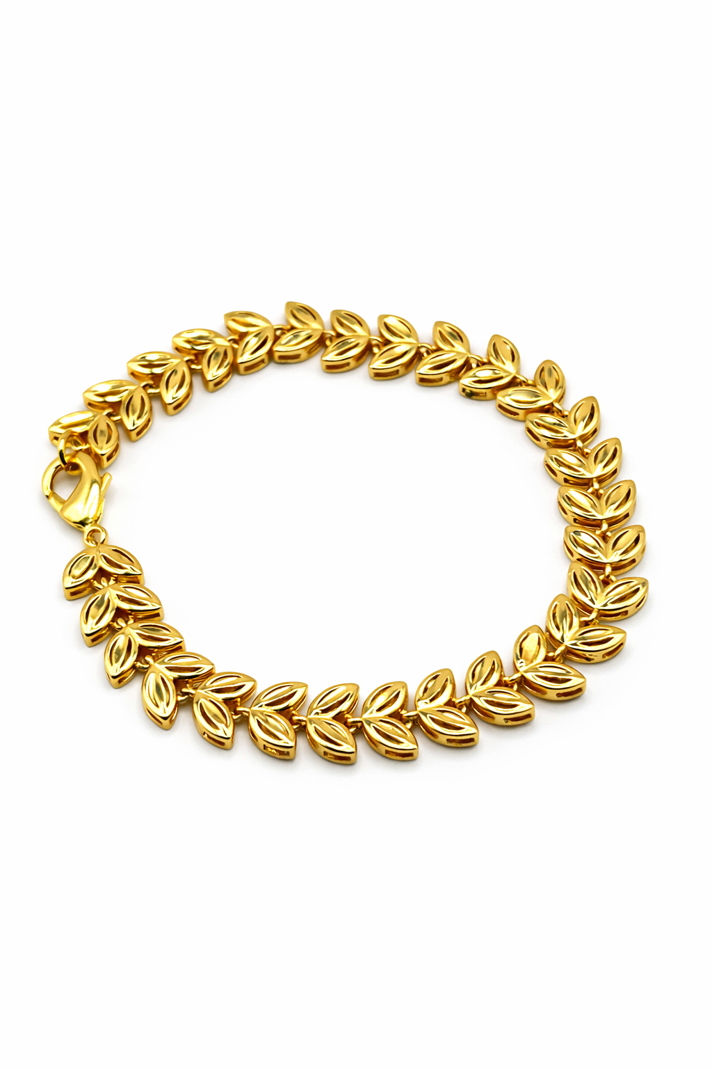 Leaf Link Bracelet – Gold Colored