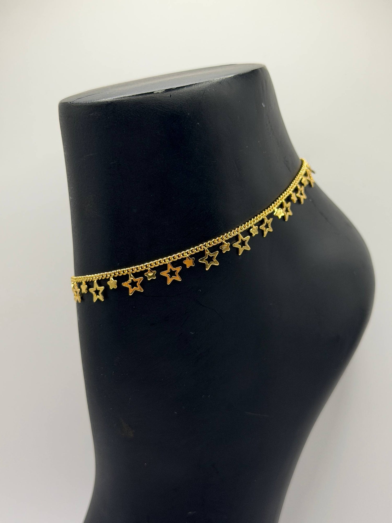Star Drop Chain Necklace – Gold Colored