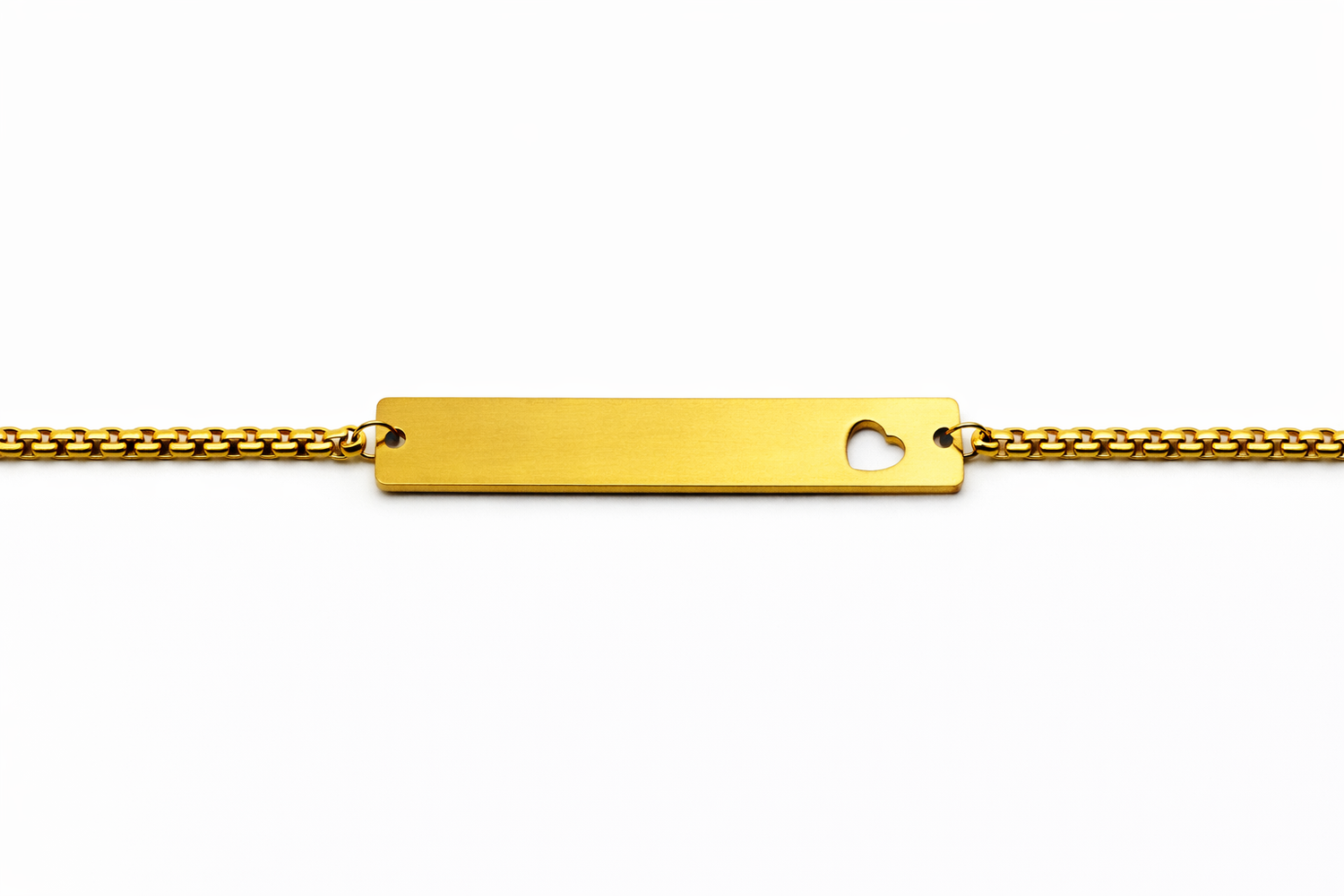 Minimalist Heart Cut-Out Bar Bracelet – Gold Colored