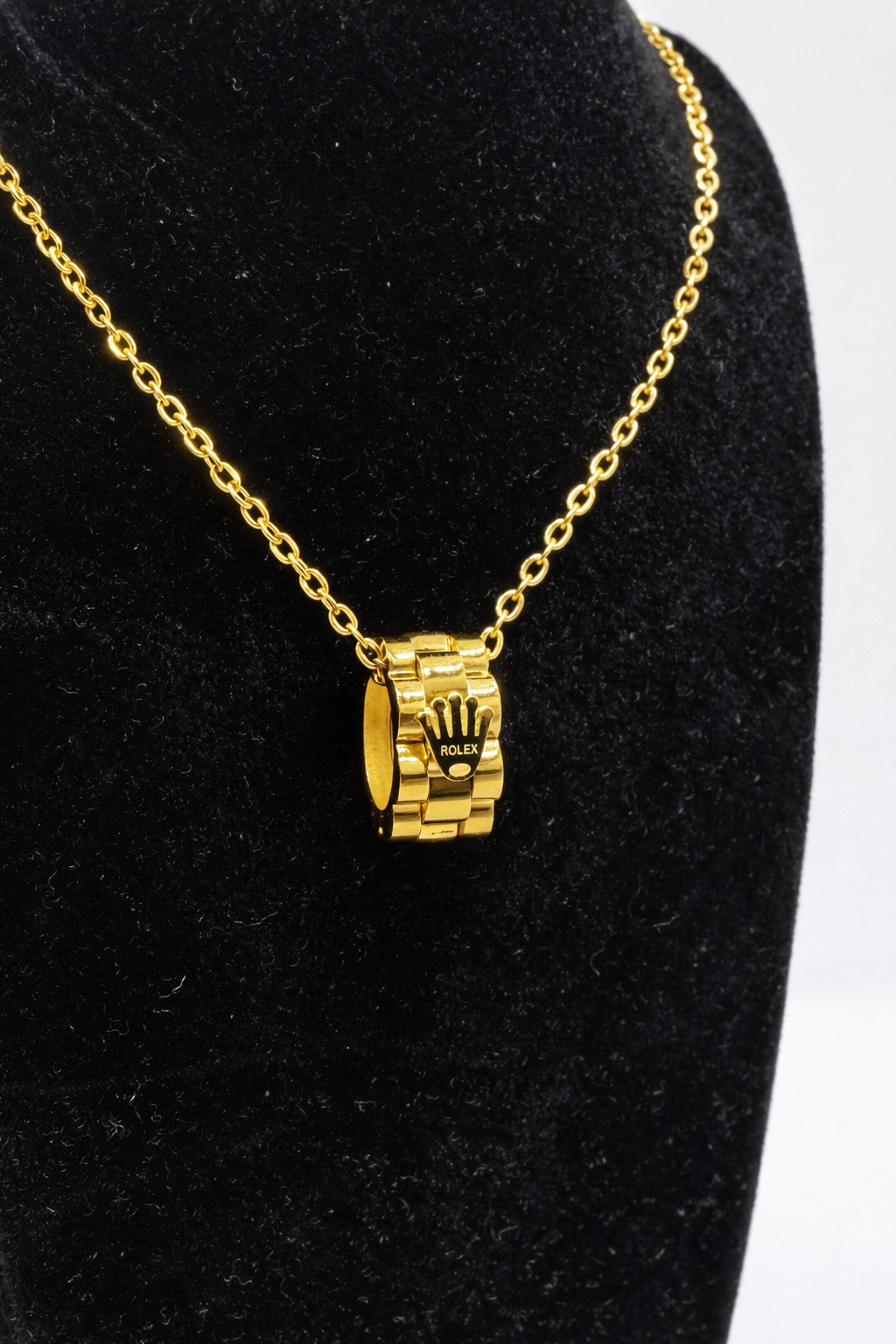 Watch Link Pendant Jewellery Set – Gold Colored