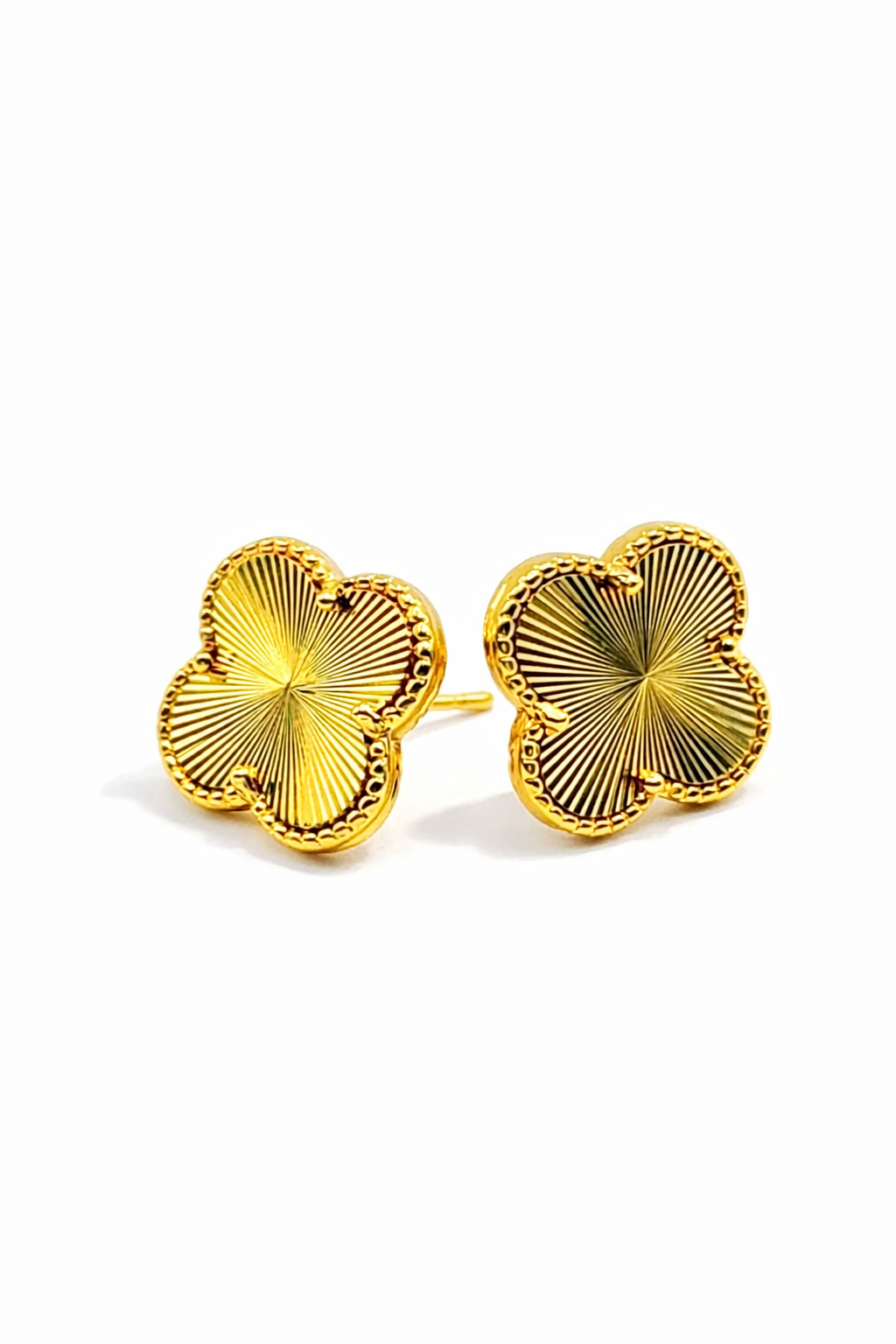Textured Clover Stud Earrings – Gold Colored