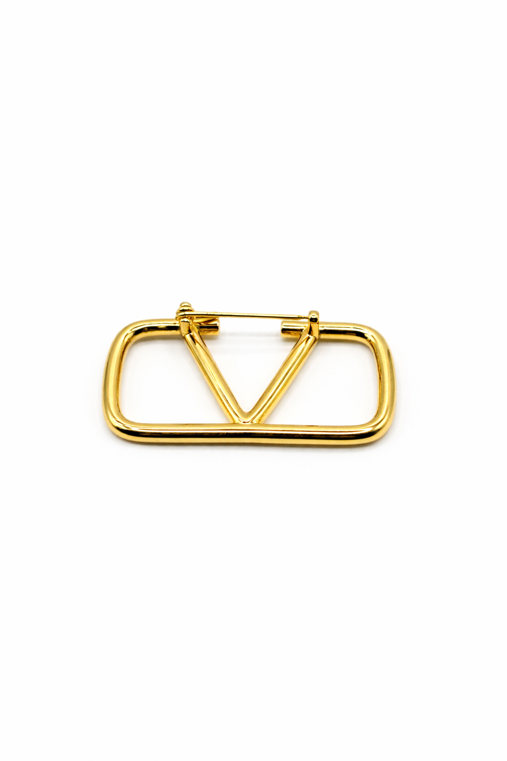Open Geometric Letter Brooch – Gold Colored