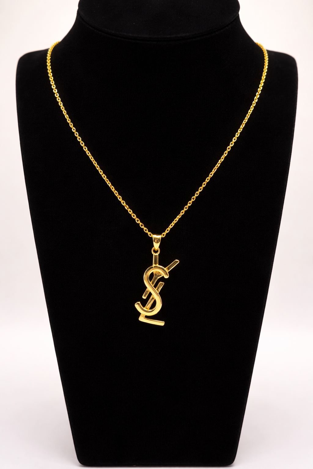 Monogram Pendant Jewellery Set – Gold Colored