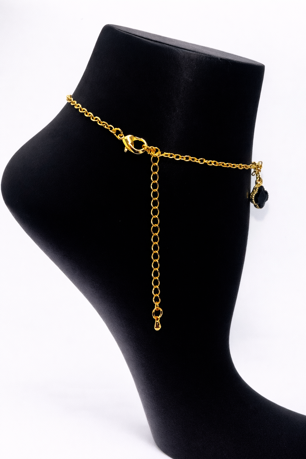 Black Clover Charm Anklet – Gold Colored