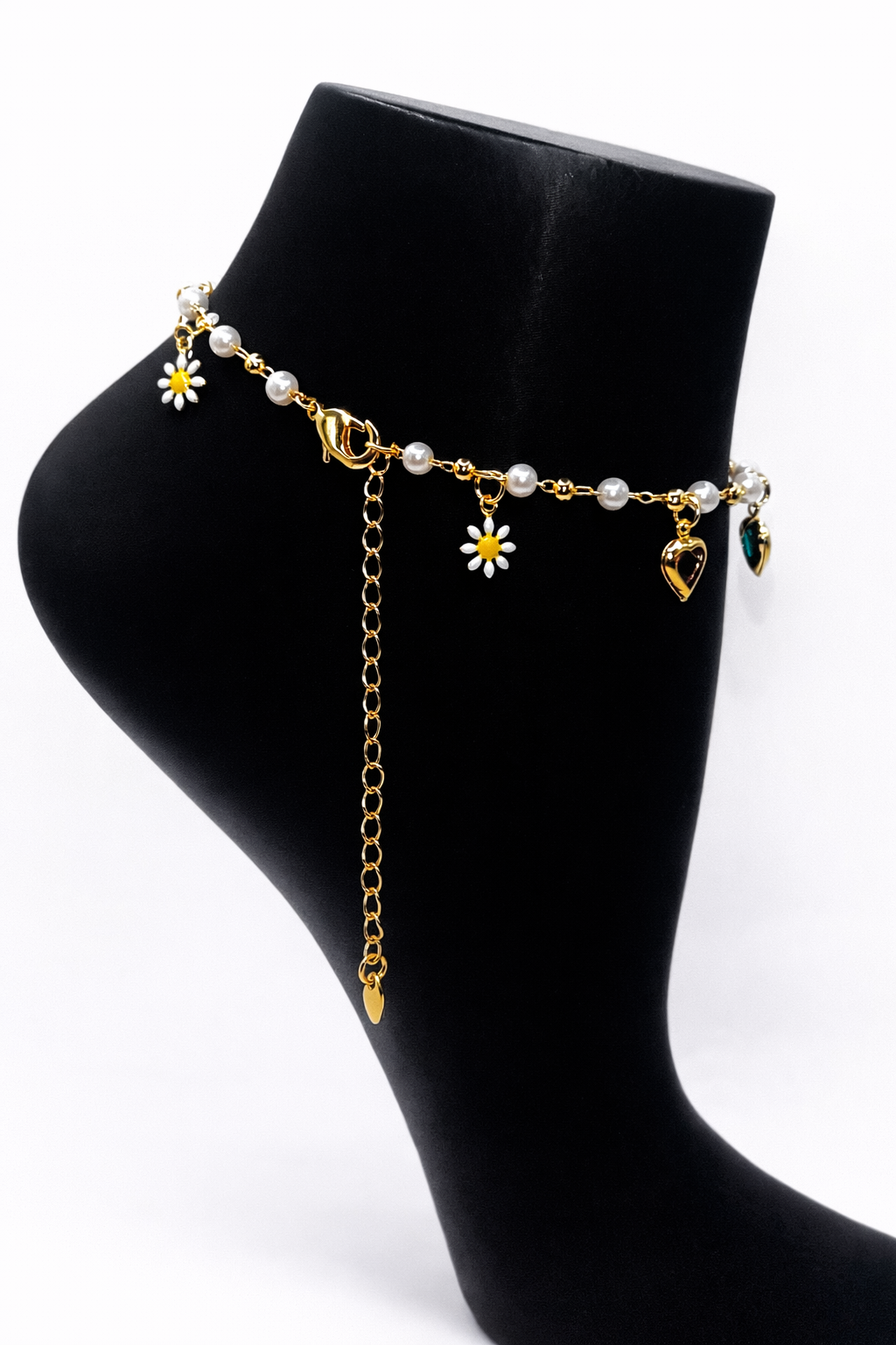 Pearl Daisy and Heart Charm Anklet – Gold Colored