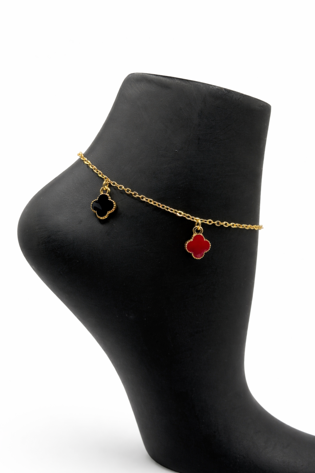 Clover Charm Anklet with Red and Black Accents – Gold Colored